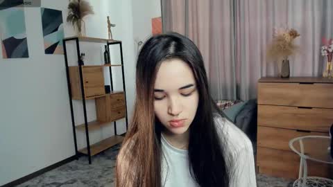 Snapshot of lola_weis chatting on 02/08/26, 09:34 Melina online show from 02/08/26, 09:34