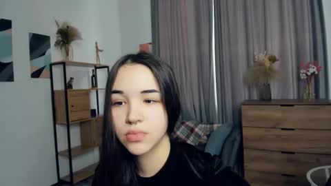 Snapshot of lola_weis chatting on 02/10/26, 07:23 Melina online show from 02/10/26, 07:23