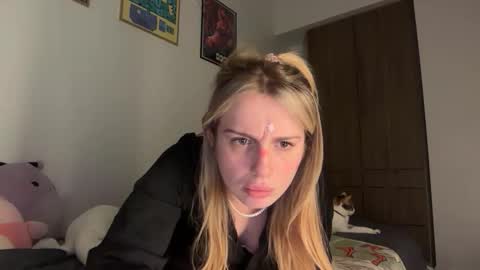 lolaa555 online show from 03/20/26, 07:02