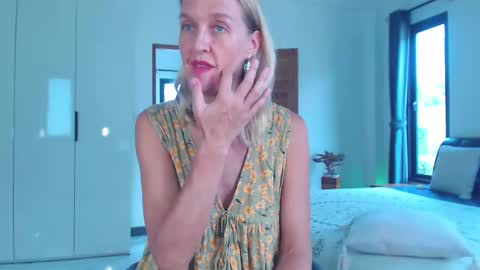 Lola online show from 02/26/26, 05:28