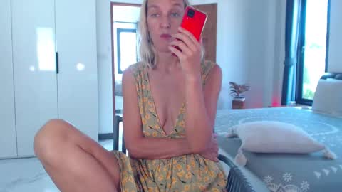 Snapshot of lolaaelita chatting on 03/21/26, 08:19 Lola online show from 03/21/26, 08:19