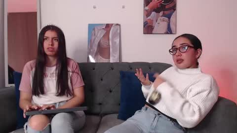Snapshot of lolaandcamille chatting on 03/07/25, 04:55 lolaandcamille online show from 03/07/25, 04:55