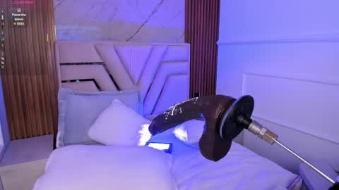 Lola Angel online show from 02/25/25, 11:11