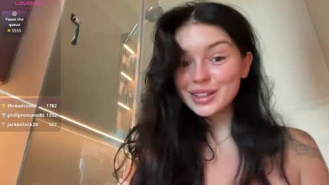 Snapshot of lolaap0pp chatting on 05/25/26, 03:56 Lola online show from 05/25/26, 03:56