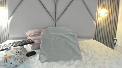 lolabunnysc online show from 06/05/26, 12:33