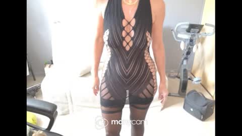 Snapshot of lolacharly chatting on 10/04/25, 12:14 z1cpl38 online show from 10/04/25, 12:14