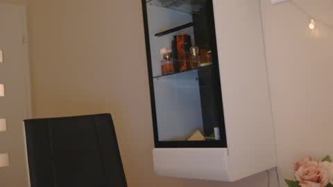 Snapshot of lolafoxyy chatting on 12/01/24, 10:32 lolafoxyy online show from 12/01/24, 10:32