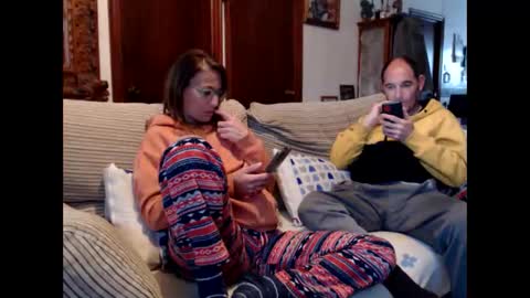 LOLA HUESO y ERIC online show from 01/28/25, 04:52