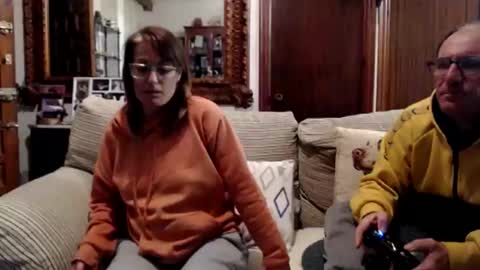 LOLA HUESO y ERIC online show from 02/04/25, 07:22