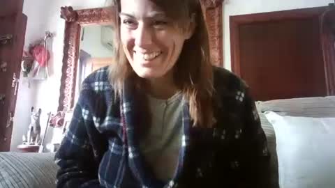 LOLA HUESO y ERIC online show from 03/01/25, 09:40