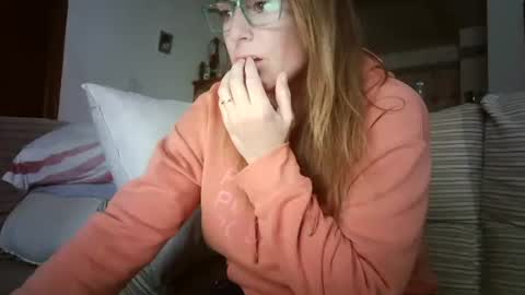 LOLA HUESO y ERIC online show from 11/23/25, 03:12