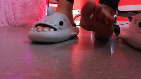 Snapshot of lolalemona chatting on 12/18/24, 06:25 lolalemona online show from 12/18/24, 06:25