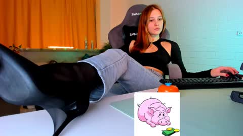 Snapshot of lolalemona chatting on 12/21/24, 03:31 lolalemona online show from 12/21/24, 03:31