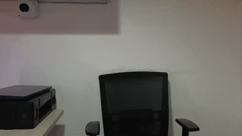 Snapshot of lolalola_12 chatting on 11/14/25, 03:49 lolalola_12 online show from 11/14/25, 03:49