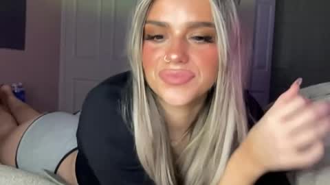 lolamarie_ online show from 02/28/26, 03:07