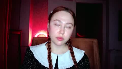 Lola online show from 09/25/25, 02:54