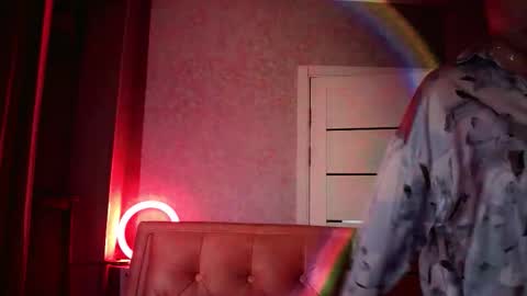 Lola online show from 09/27/25, 03:17