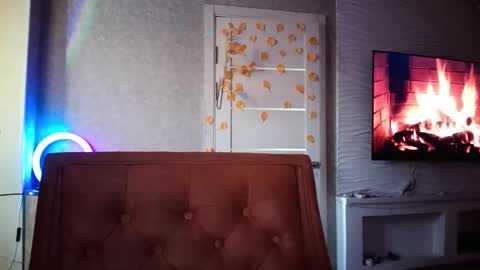 Lola online show from 11/09/25, 11:41