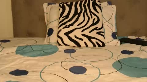 Lola online show from 02/20/26, 06:26