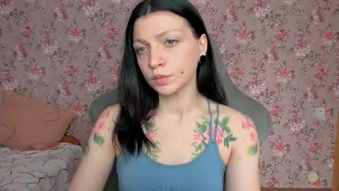 Snapshot of lolarozzie chatting on 03/22/26, 07:56 Lola Next stream January 6th at 0500am 30 minutes GMT online show from 03/22/26, 07:56