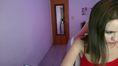 Snapshot of lolasbxo chatting on 03/07/26, 05:04 LolaSB online show from 03/07/26, 05:04