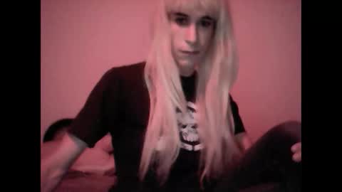 Snapshot of lolax69x chatting on 12/02/25, 02:06 Lola online show from 12/02/25, 02:06