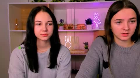 Snapshot of lole_ti chatting on 12/22/25, 05:59 lole ti online show from 12/22/25, 05:59