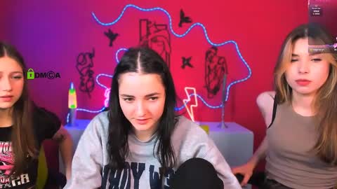 Snapshot of lole_ti chatting on 03/28/26, 07:46 lole ti online show from 03/28/26, 07:46