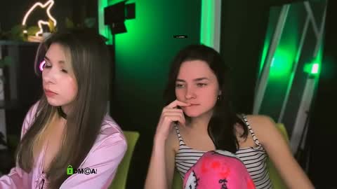 Snapshot of lole_ti chatting on 04/04/26, 06:05 lole ti online show from 04/04/26, 06:05