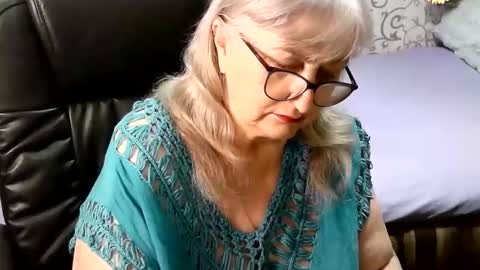 Snapshot of lolkaalyss chatting on 11/03/25, 07:15 LolkaAlyss online show from 11/03/25, 07:15