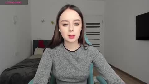 Snapshot of lolli4popss chatting on 01/02/25, 02:35 lolli online show from 01/02/25, 02:35