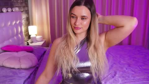 Victoria online show from 03/07/25, 05:38