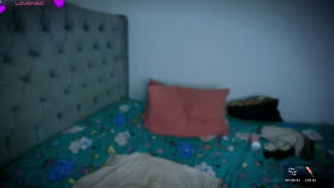 Snapshot of lollipoptease chatting on 04/18/26, 07:58 Sweet Jazmin online show from 04/18/26, 07:58