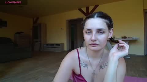 Snapshot of lollllllita chatting on 05/18/26, 09:37 lolitta online show from 05/18/26, 09:37