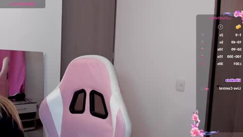 Snapshot of lolly_js_ chatting on 01/26/25, 03:38 Lolly  online show from 01/26/25, 03:38