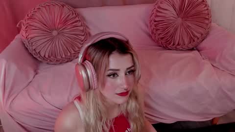 Snapshot of lolly_js_ chatting on 10/01/25, 04:29 Lolly  online show from 10/01/25, 04:29