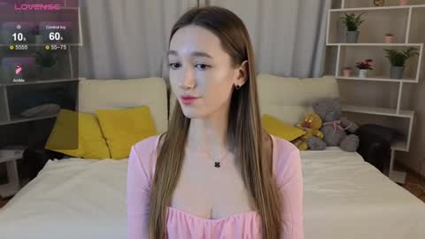 Monica online show from 01/05/25, 02:08