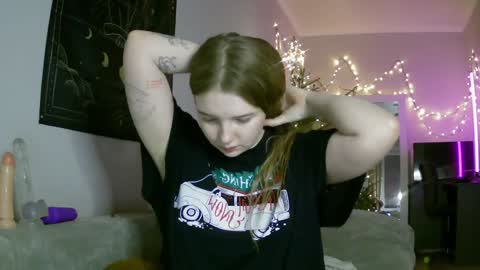 Lilly online show from 01/09/25, 04:49