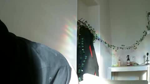 Lilly online show from 02/16/25, 11:38