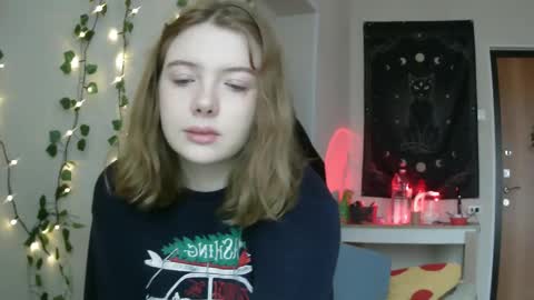 Lilly online show from 03/08/25, 01:03