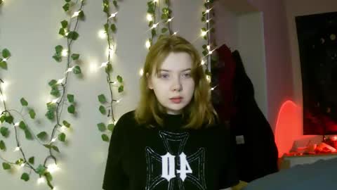 Lilly online show from 03/11/25, 04:29