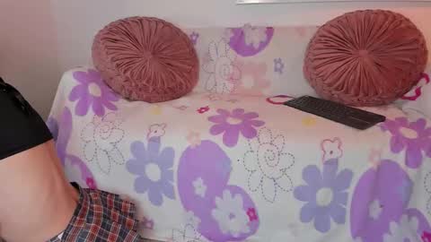 Snapshot of lollypetitte_ chatting on 03/05/26, 11:23 Lolly online show from 03/05/26, 11:23