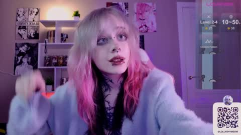 Snapshot of lollyshy__ chatting on 02/02/25, 12:09 Lolly online show from 02/02/25, 12:09