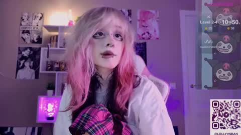 Snapshot of lollyshy__ chatting on 02/09/25, 08:45 Lolly online show from 02/09/25, 08:45