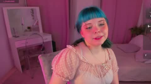 Snapshot of lollyshy__ chatting on 04/28/26, 04:34 Lolly online show from 04/28/26, 04:34