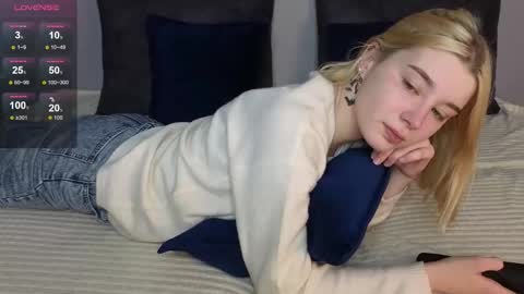 Eva online show from 11/26/25, 07:26