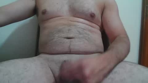 Snapshot of lolo200490 chatting on 01/26/25, 10:35 siamo90 online show from 01/26/25, 10:35