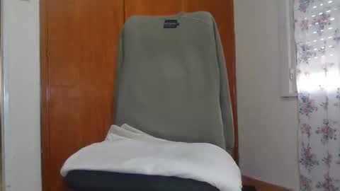 Snapshot of lolo200490 chatting on 11/03/25, 06:09 siamo90 online show from 11/03/25, 06:09