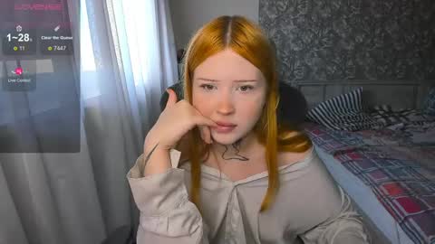 Snapshot of lonalye chatting on 04/26/26, 12:58 lona online show from 04/26/26, 12:58
