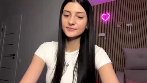 Snapshot of lonapalacio chatting on 07/07/26, 05:32 Tina online show from 07/07/26, 05:32